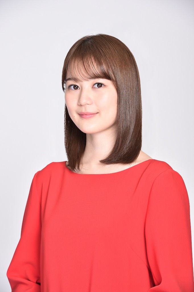 「集団左遷!!」で三友銀行のイメージガールを務める生田絵梨花。 (c)TBS