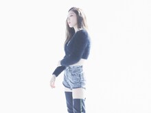 テヨン「VOICE」初回限定盤Bに付属するフォトブックより先行カット。