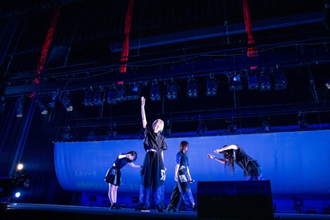 Maison book girl「Solitude HOTEL 7F」の様子。(撮影:稲垣謙一)