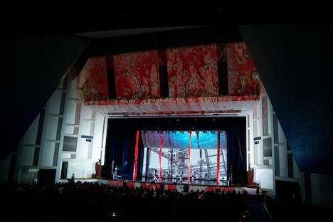 Maison book girl「Solitude HOTEL 7F」の様子。(撮影:稲垣謙一)