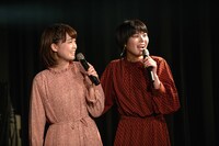 リーダーNao☆に翻弄されるKaede（左）とMegu（右）。