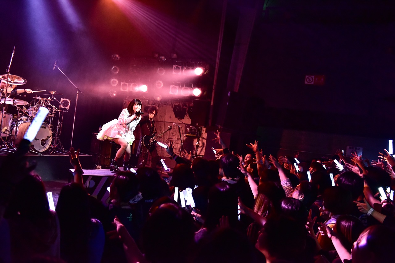 綾野ましろ「One-man Live 2019『ID -fourth spring-』」の様子。（Photo by Makiko Takada）