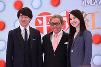 左から櫻井翔、北島三郎、松田聖子。
