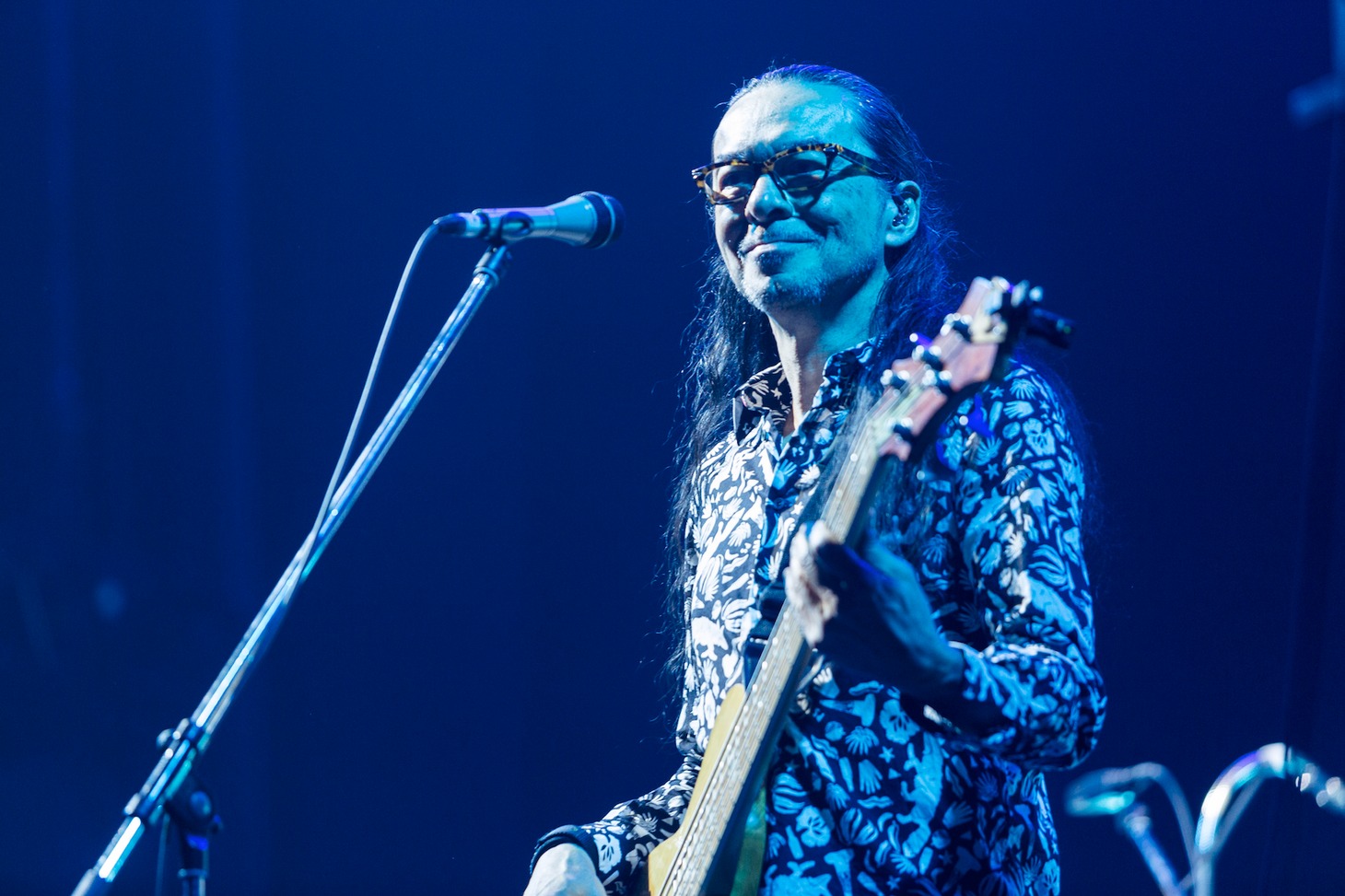 GODIEGOのライブの様子。