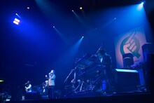 GODIEGOのライブの様子。