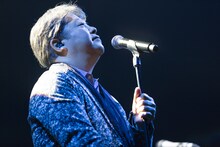 GODIEGOのライブの様子。