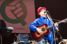 ハナレグミのライブの様子。