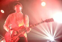 長田カーティス（G / indigo la End）（撮影：谷古宇愛）