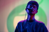 ペトロールズのライブの様子。