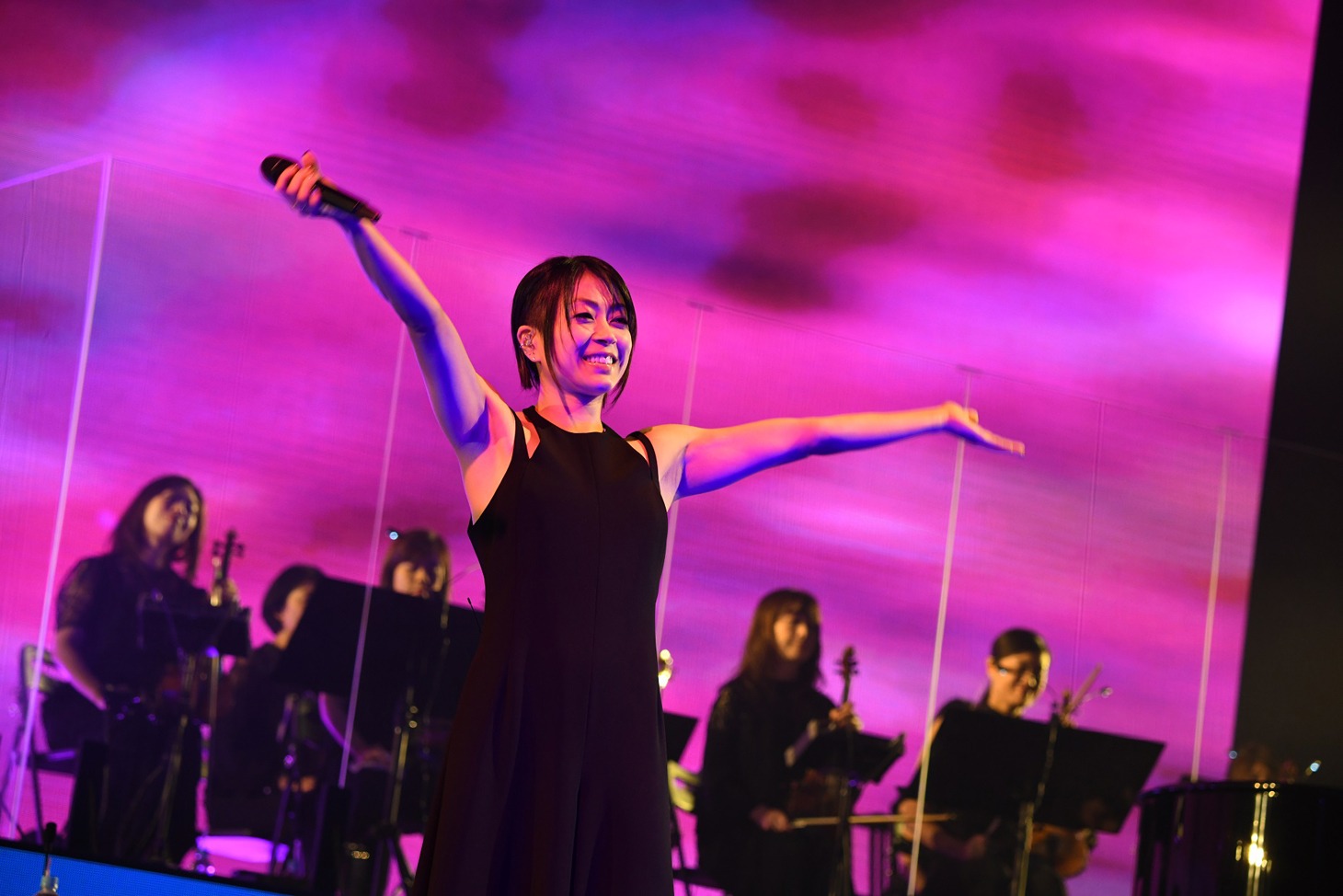 宇多田ヒカル「Hikaru Utada Laughter in the Dark Tour 2018」の様子。（撮影：岸田哲平）