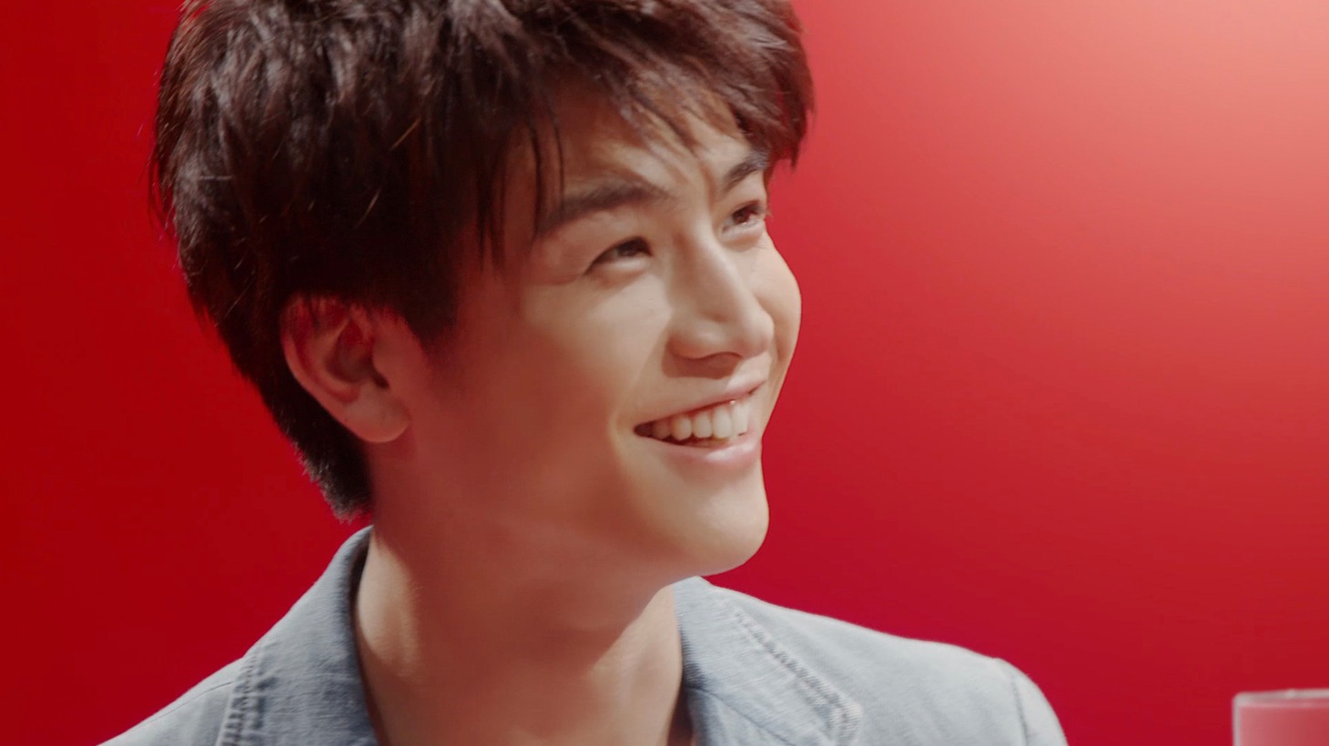 「本麒麟」の新CM「わたしの一番うまい！岩田さん」編より。