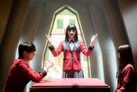 「賭ケグルイ season2」のワンシーン。(c)2019 河本ほむら・尚村透/SQUARE ENIX・ ドラマ「賭ケグルイ 2」製作委員会 ・MBS