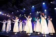 STU48の劇場公演「GO!GO! little SEABIRDS!!」の様子。(c)STU48