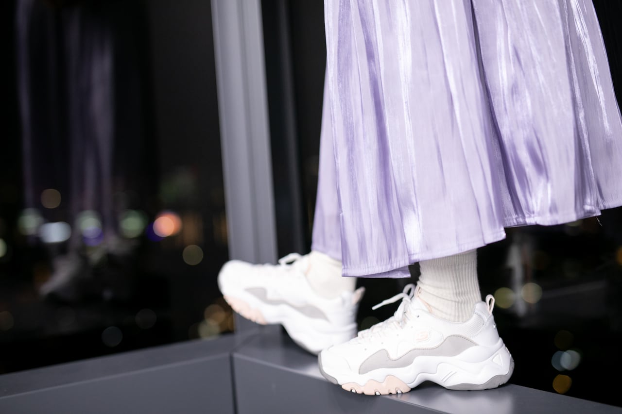 坂井仁香のプリーツスカート。