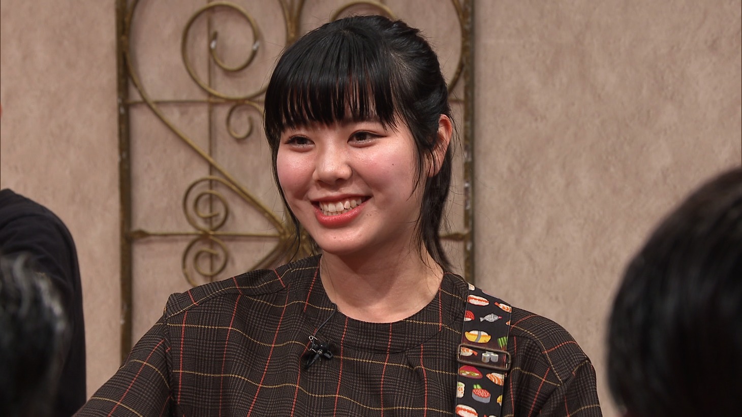 「スナック眉村ちあき」の様子。(c)テレビ東京