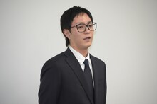 今年4月の謝罪会見時の浦田直也（AAA）。