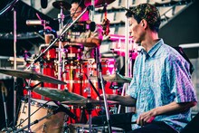 タナカ“ズィーレイ”レイジ（Dr / YOUR SONG IS GOOD）（撮影：小杉歩）