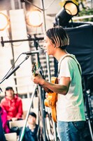 夏目知幸（Vo, G / シャムキャッツ）（撮影：小杉歩）