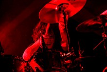 桐田勝治（Dr）（撮影：柴田恵理）