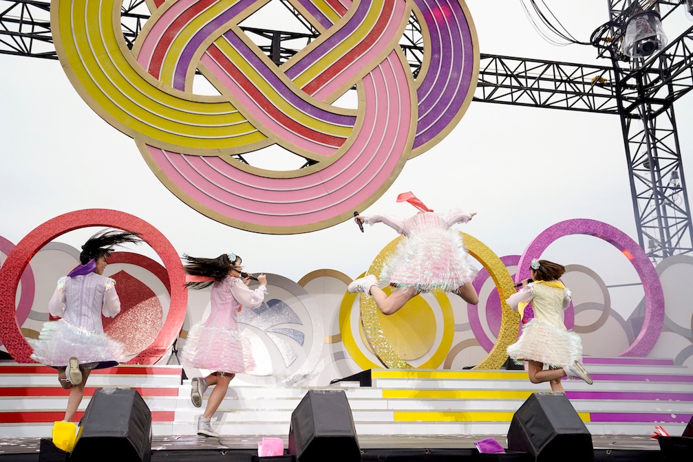 「ももクロ春の一大事2019 in黒部市 ～笑顔のチカラ つなげるオモイ～」の様子。（Photo by HAJIME KAMIIISAKA＋Z）