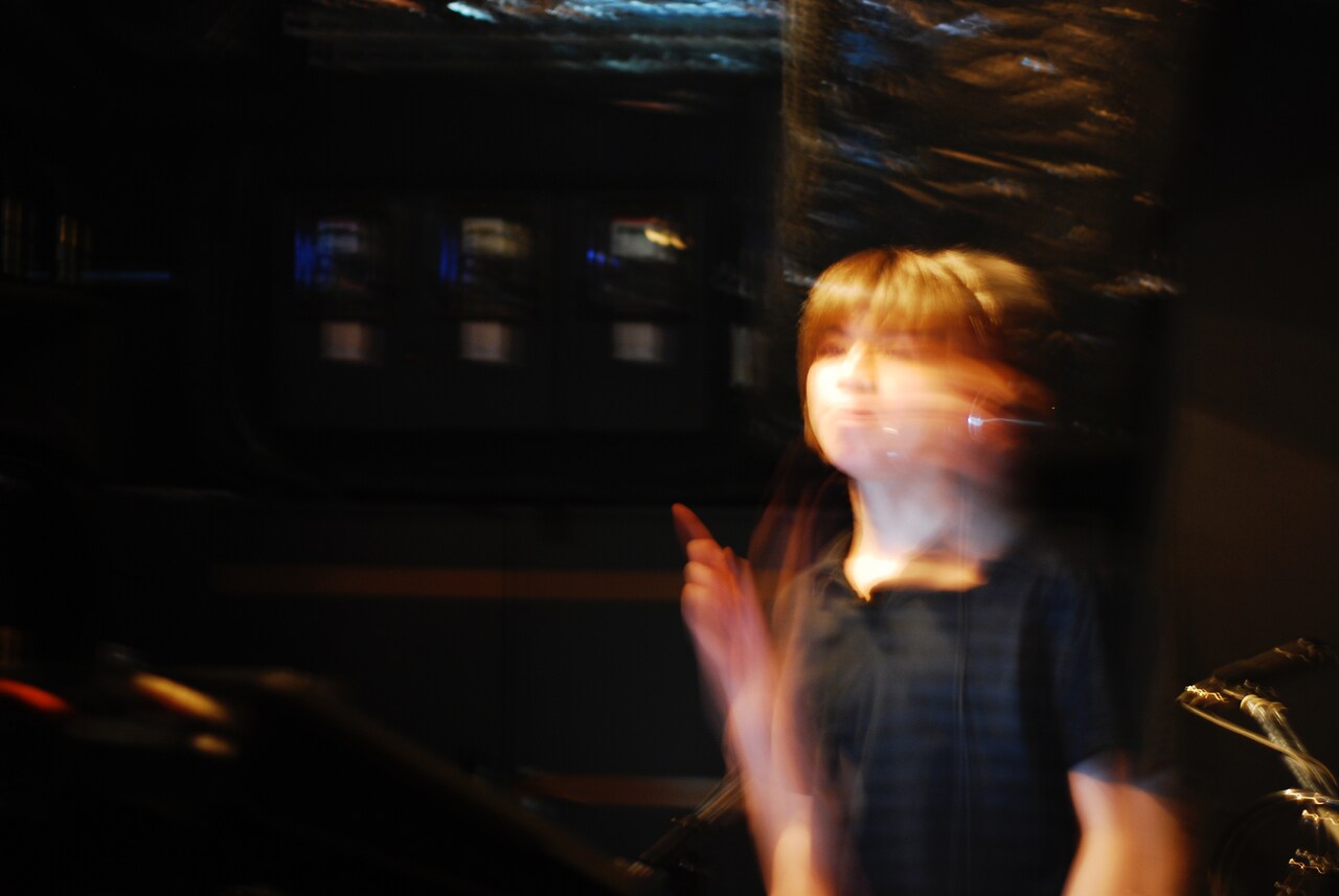 Imoutoid。2008年6月20日に東京・Seco Loungeで撮影されたライブ写真。（家族提供）