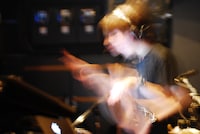 Imoutoid。2008年6月20日に東京・Seco Loungeで撮影されたライブ写真。（家族提供）