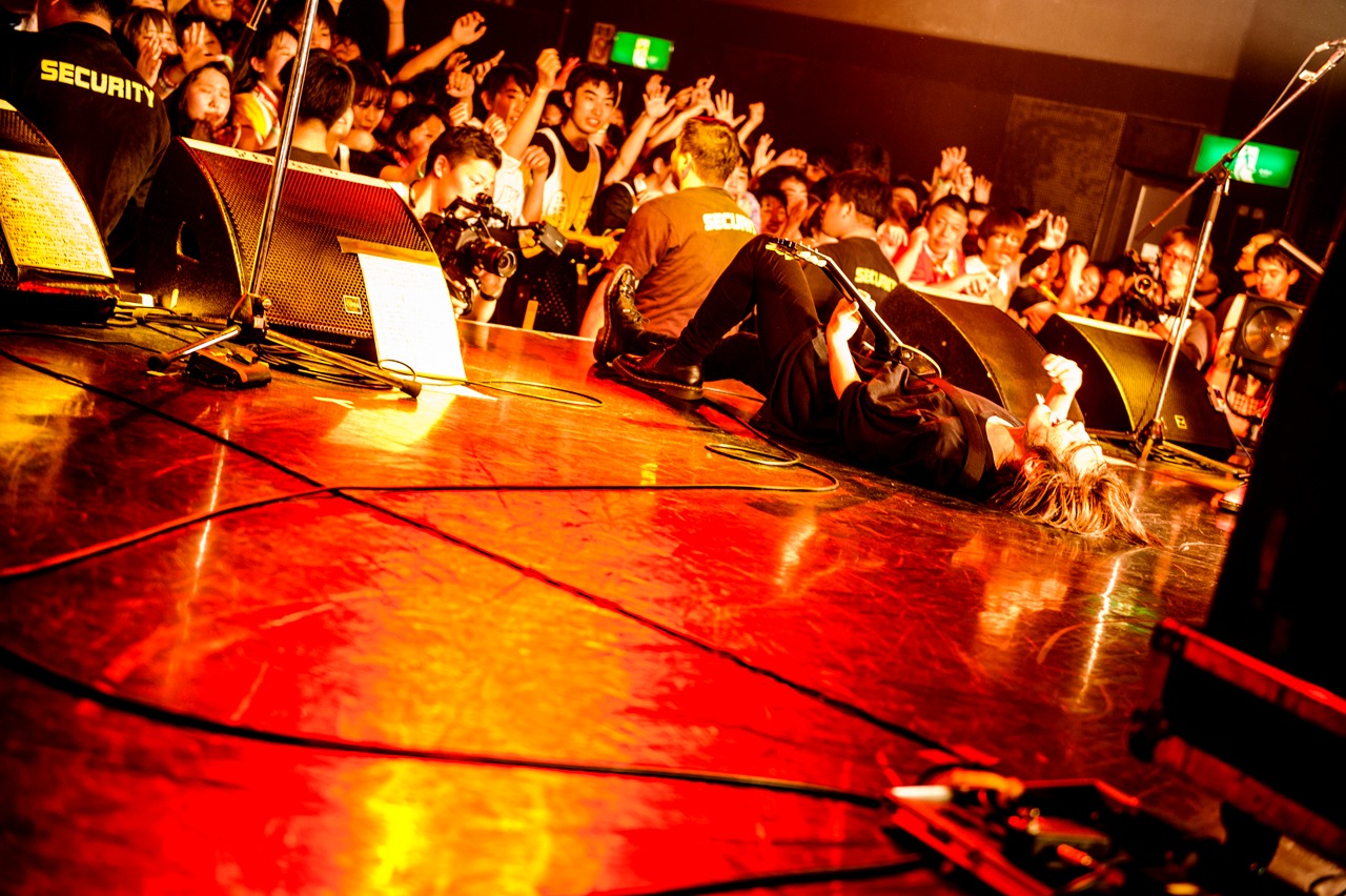 こやまたくや（G, Vo）（Photo by Yukihide "JON…" Takimoto ）