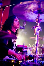 もりもりもと（Dr, Cho）（Photo by Yukihide "JON…" Takimoto ）