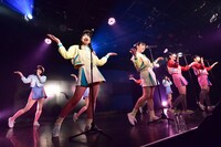 「ハコイリ▽ムスメの定期便4月号～鳴り響け！恋のロックンロール～」の様子。