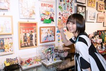 「安本彩花賞」を選んだ安本彩花。