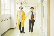 スキマスイッチ。左から常田真太郎（Piano）、大橋卓弥（Vo）。