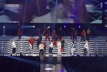 GENERATIONS from EXILE TRIBEとTHE RAMPAGE from EXILE TRIBE。（写真提供：エイベックス・エンタテインメント）
