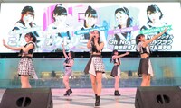 こぶしファクトリー。左から広瀬彩海、和田桜子、井上玲音、浜浦彩乃、野村みな美。（写真提供：アップフロント）