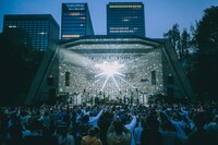 「YOUR SONG IS GOOD presents "SOFT LANDING" - 20th Anniversary Oneman Live Show at 日比谷野外大音楽堂 -」の様子。(撮影：三浦知也)