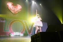 指原莉乃「それでも好きだよ」を披露する齊藤なぎさ。（Photo by Ken Ishii）