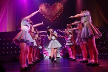 =LOVE「今、この船に乗れ！」東京・Zepp Tokyo公演の様子。（Photo by Ken Ishii）