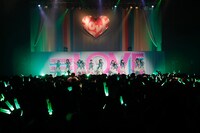 =LOVE「今、この船に乗れ！」東京・Zepp Tokyo公演の様子。（Photo by Ken Ishii）
