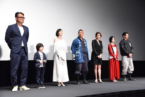 「太陽の家」メインキャスト発表記者会見の様子。