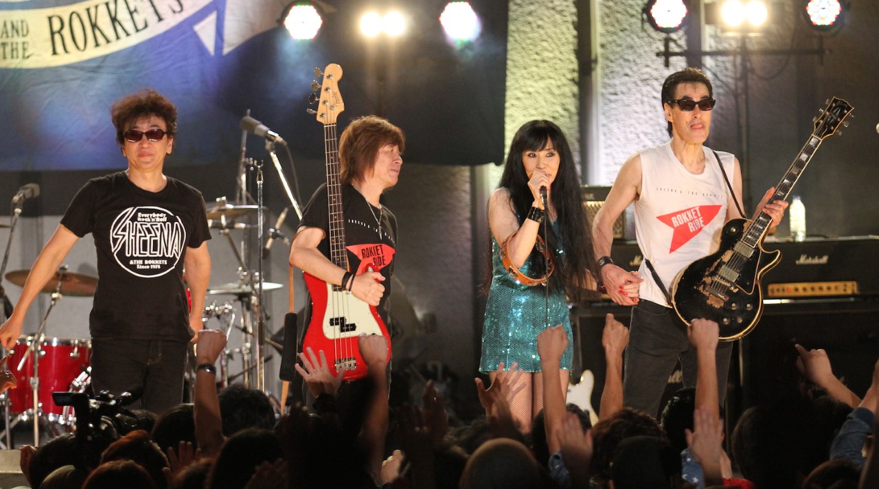SHEENA & THE ROKKETSの野音公演の様子。