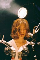 石田成美（Dr, Cho）（撮影：池野詩織）