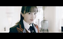 ももいろクローバーZ「The Diamond Four」ミュージックビデオのワンシーン。