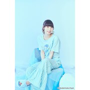 「ピンキー！ともくもくちゃん」Tシャツを着用した藤咲彩音。