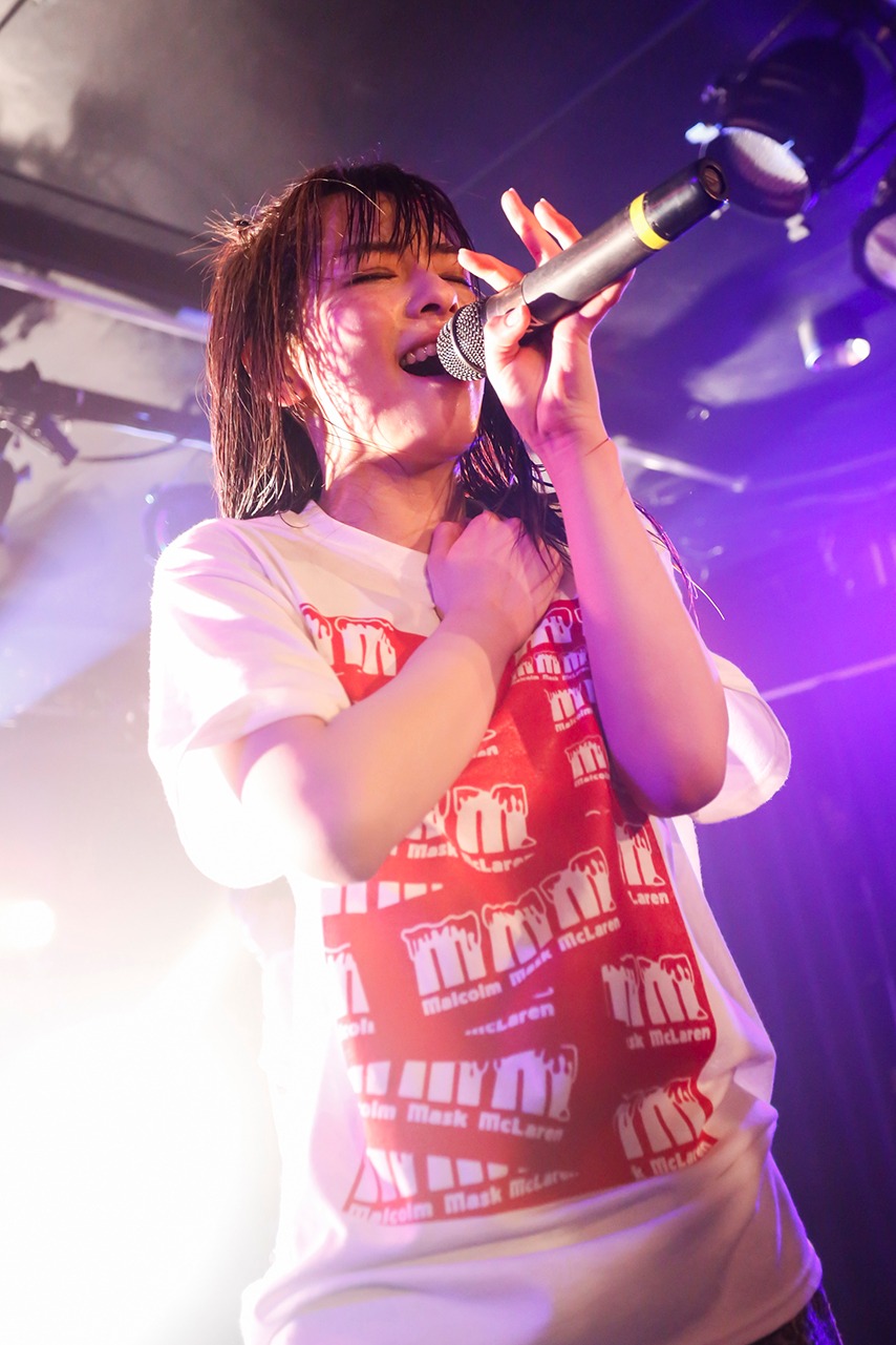 kana（写真提供：エイジアプロモーション）