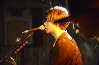 吉田結威（G, Vo）