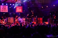 GLAYのライブの様子。