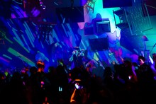 神山羊 プレミアムワンマンライブ「しあわせなおとなが眠るとき」の様子。（Photo by Ryuichi Taniura）