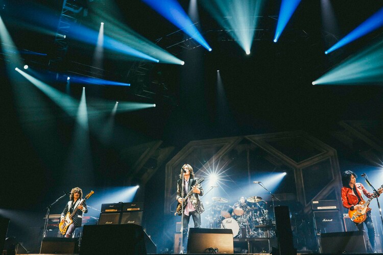 The Yellow Monkeyツアー 吉井和哉の地元 静岡で開幕 運命のいたずらを感じる ライブレポート 写真12枚 音楽ナタリー