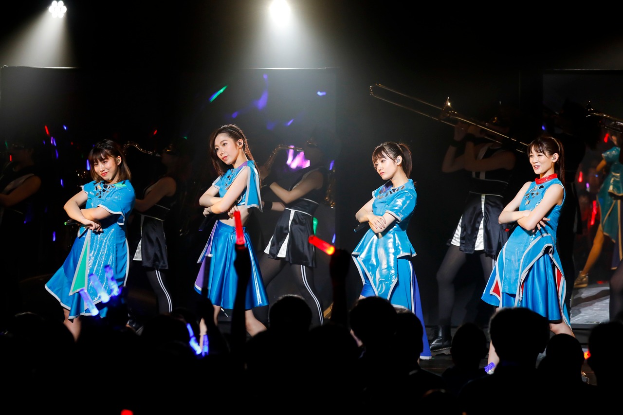 「TEAM SHACHI 1st TOUR 2019 ～タイムトレインかなた～」愛知・日本特殊陶業市民会館 ビレッジホール公演の様子。（撮影：笹森健一）