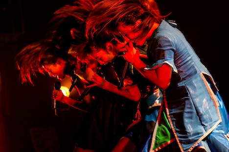 「TEAM SHACHI 1st TOUR 2019 ～タイムトレインかなた～」愛知・日本特殊陶業市民会館 ビレッジホール公演の様子。（撮影：笹森健一）