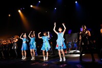 「TEAM SHACHI 1st TOUR 2019 ～タイムトレインかなた～」愛知・日本特殊陶業市民会館 ビレッジホール公演の様子。（撮影：笹森健一）